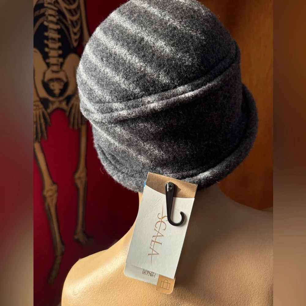 NWT 100% Wool Gray Scala Hat - Picture 5 of 10